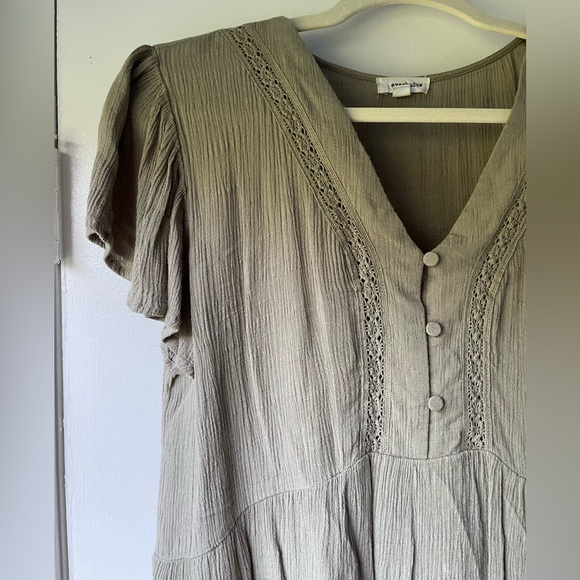 Cropped Blouse - Picture 4 of 4